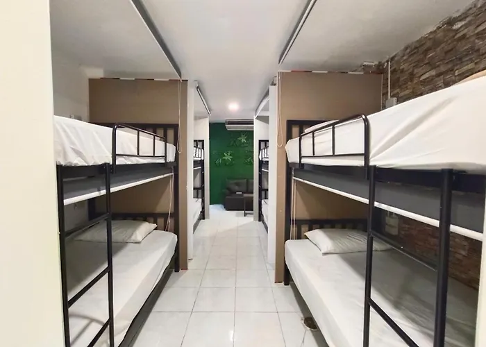 Cozy Rooms Asoke